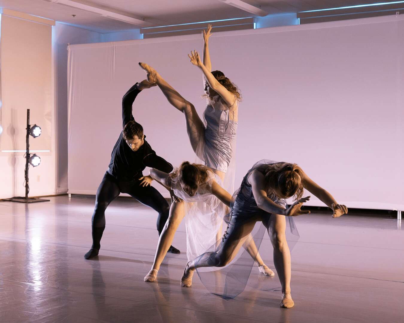 Zoe Marinello-Kohn performing